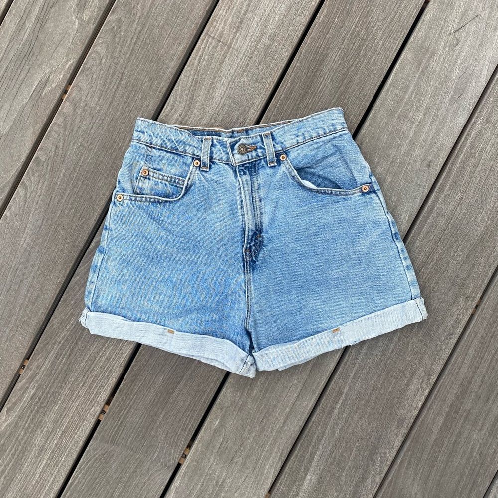 Made in USA Levis 954 Vtg Highwaisted Denim Jean Shorts 25 26 Womens Ora…